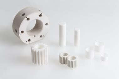 Pump components made from zirconium oxide ceramic